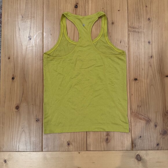Lululemon Green Athletic Tank – Size 8 - Picture 3 of 4